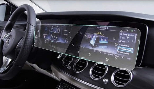 Mercedes GLA Ekran Koruyucu